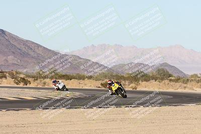 media/Nov-02-2025-CVMA (Sun) [[337aff29ab]]/Race 16-Formula Twins-Formula 40 UL(Holeshot)/
